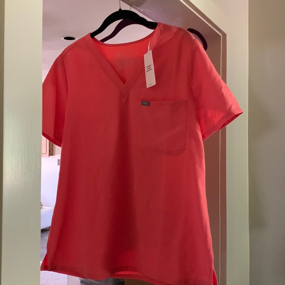 COPY - Figs brand scrub top in coral. Size large